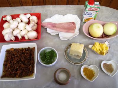 Ingrédients pour la recette : Cassolettes de girolles et de champignons de Paris