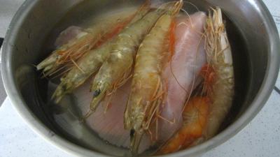 Riz, crevettes, moules et raie à la portugaise - 3.2