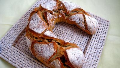 Recette Pain couronne aux noix