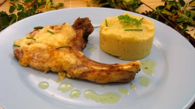 Recette Côtes de porc et sa purée d'aubergines