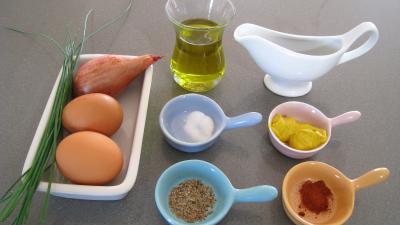 Ingrédients pour la recette : Sauce aux oeufs durs
