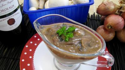 sauce pour viandes : Sauce aux échalotes au vin