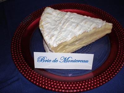 Image : Brie de Montereau - Brie de montereau coupé