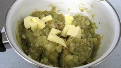 Purée d'aubergines et confit d'oignons et de tomates - 8.2