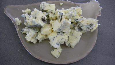 Blancs de poulet en papillotes aux herbes aromatiques et au roquefort - 5.4