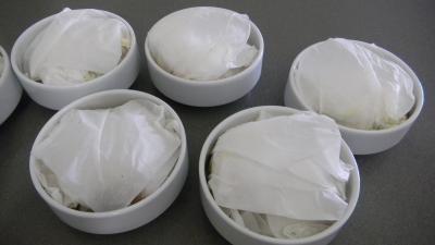 Blancs de poulet en papillotes aux herbes aromatiques et au roquefort - 12.2