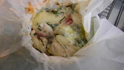 Blancs de poulet en papillotes aux herbes aromatiques et au roquefort - 12.4