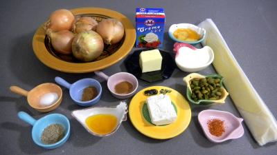 Ingrédients pour la recette : Feuilletés aux oignons et au miel 