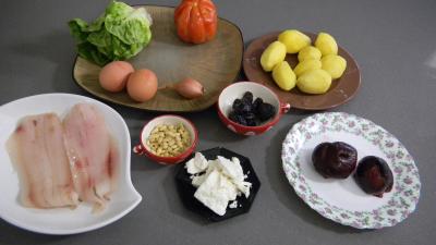 Ingrédients pour la recette : Salade de pommes de terre et merlan 
