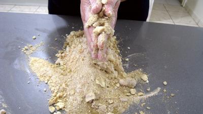 Crumble de camembert et sa salade - 11.3