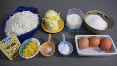 Ingrédients pour la recette : Biscuits des rois (I befanini) 