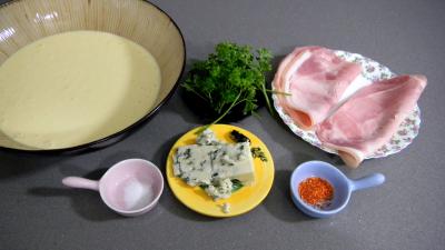 Ingrédients pour la recette : Gaufres au jambon en amuse-bouche