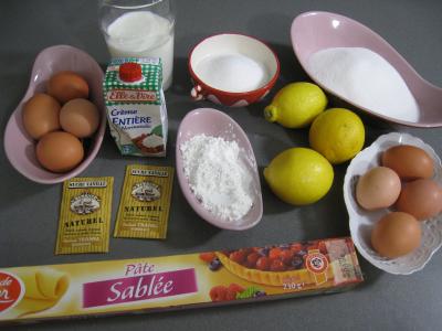 Ingrédients pour la recette : tarte au citron meringuée
