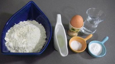 Ingrédients pour la recette : Pâte à beignets chinoise revisitée