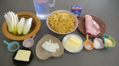 Ingrédients pour la recette : Ricotta et ses pâtes papillon aux endives