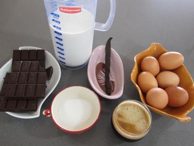 Ingrédients pour la recette : Crème au chocolat à la brésilienne