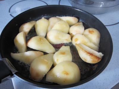 Epaule d'agneau aux poires et à la cannelle - 7.4