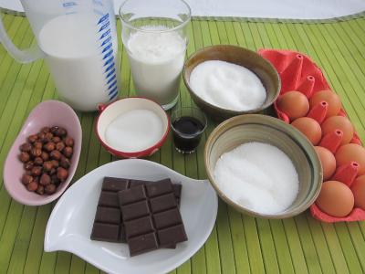 Ingrédients pour la recette : Île flottante au chocolat