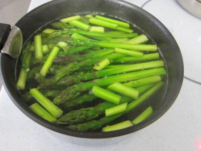 Asperges et magrets aux amandes et aux oranges - 7.2