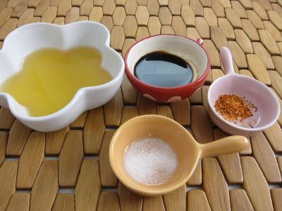 Ingrédients pour la recette : Vinaigrette facile et rapide