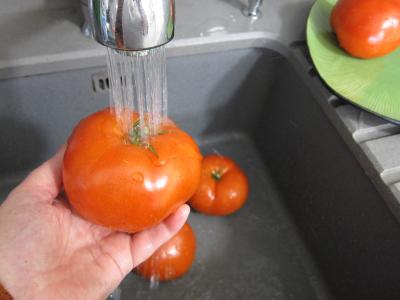 Tomates farcies chipolatas et merguez - 1.4