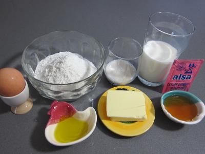 Ingrédients pour la recette : Pancakes au miel
