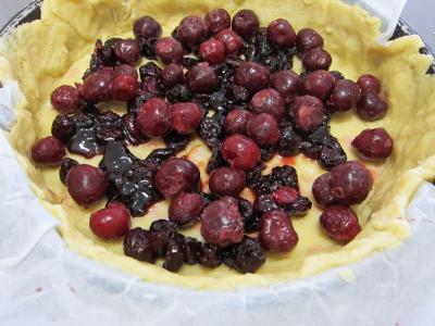 Gâteau Basque fourré aux cerises - 7.2