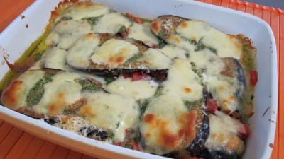 Cuisson au four : Plat à gratin d'aubergines à la mozzarella façon italienne