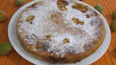 oeuf : Assiette de service avec le flan aux mirabelles et aux noisettes