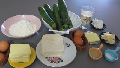 Ingrédients pour la recette : Tourte aux courgettes