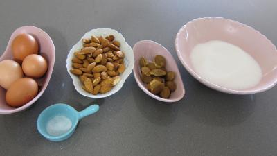 Ingrédients pour la recette : Palets aux amandes