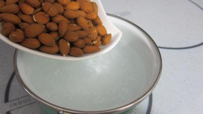 Soupe de poulet au lait d'amandes et de noix de coco - 3.2