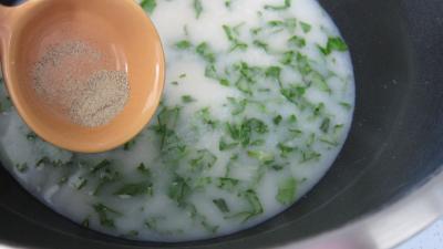 Soupe de poulet au lait d'amandes et de noix de coco - 6.3