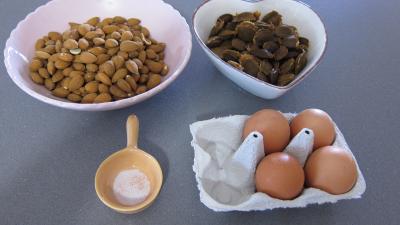 Ingrédients pour la recette : Amarettis revisitées