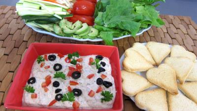Image : Dip - Des plats de crudités et leur sauce