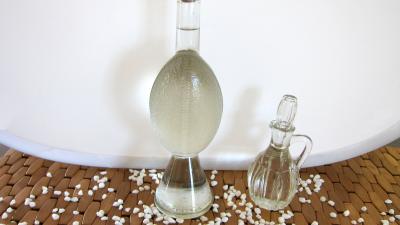 Conserves : Bouteilles de sirop de sucre