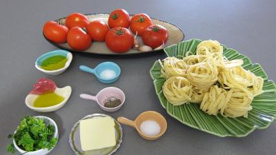 Ingrédients pour la recette : Antipastis à la tomate