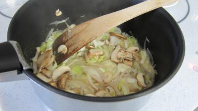 Loup de mer et sa sauce au champagne - 5.2